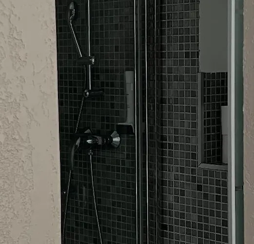 玛奎斯恩梅尔酒店 3* 萨里索伦札拉