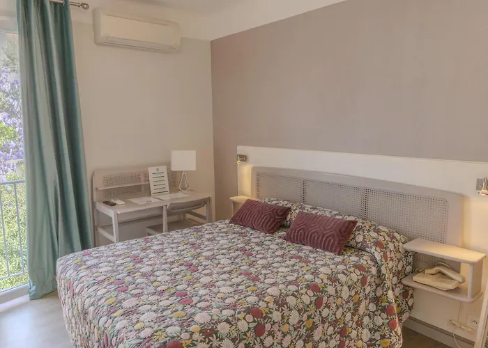 玛奎斯恩梅尔酒店 酒店 萨里索伦札拉