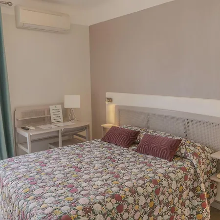 Maquis Et Hotel Sari-Solenzara