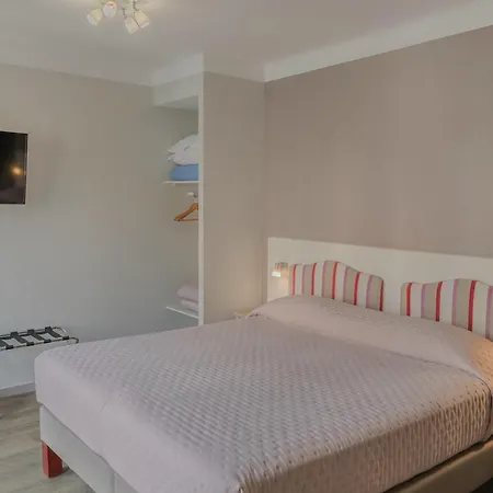 Maquis Et Hotel 3*