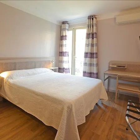 Maquis Et Hotel