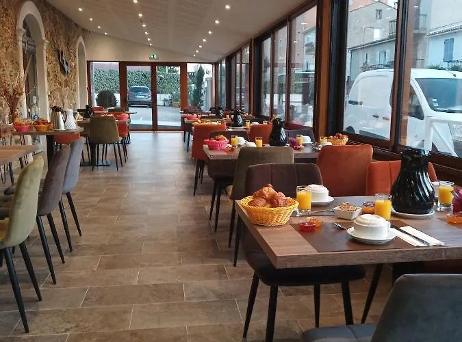 Hotel Maquis Et